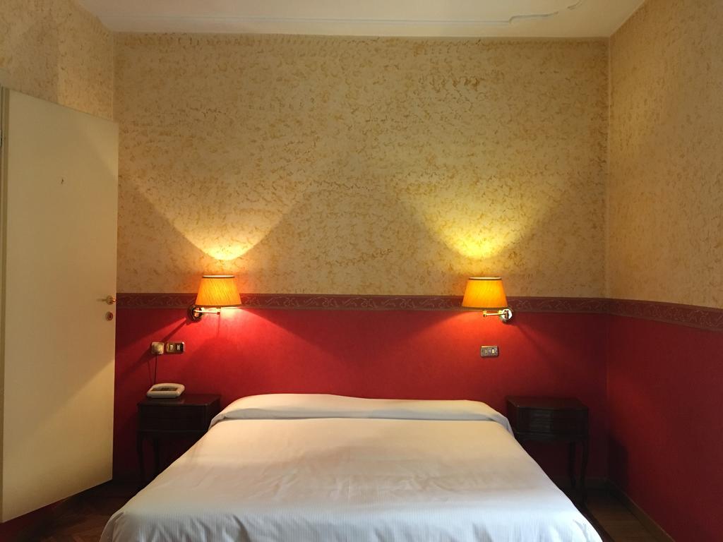 Hotel Trinita Dei Monti Rome Luaran gambar
