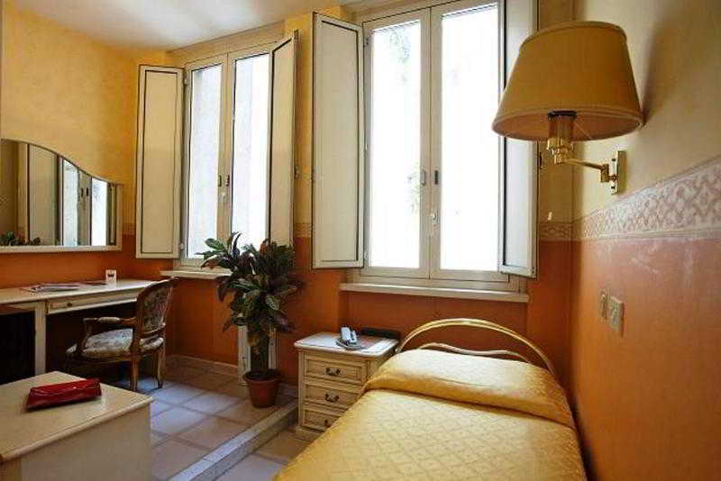 Hotel Trinita Dei Monti Rome Luaran gambar